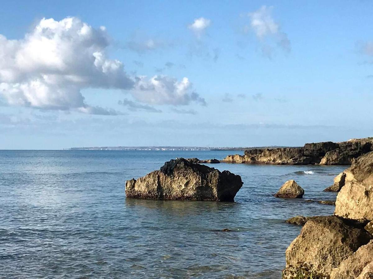 Nilla Apartments Lido di Noto المظهر الخارجي الصورة